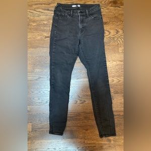 Black Old Navy Rockstar Skinny Jeans